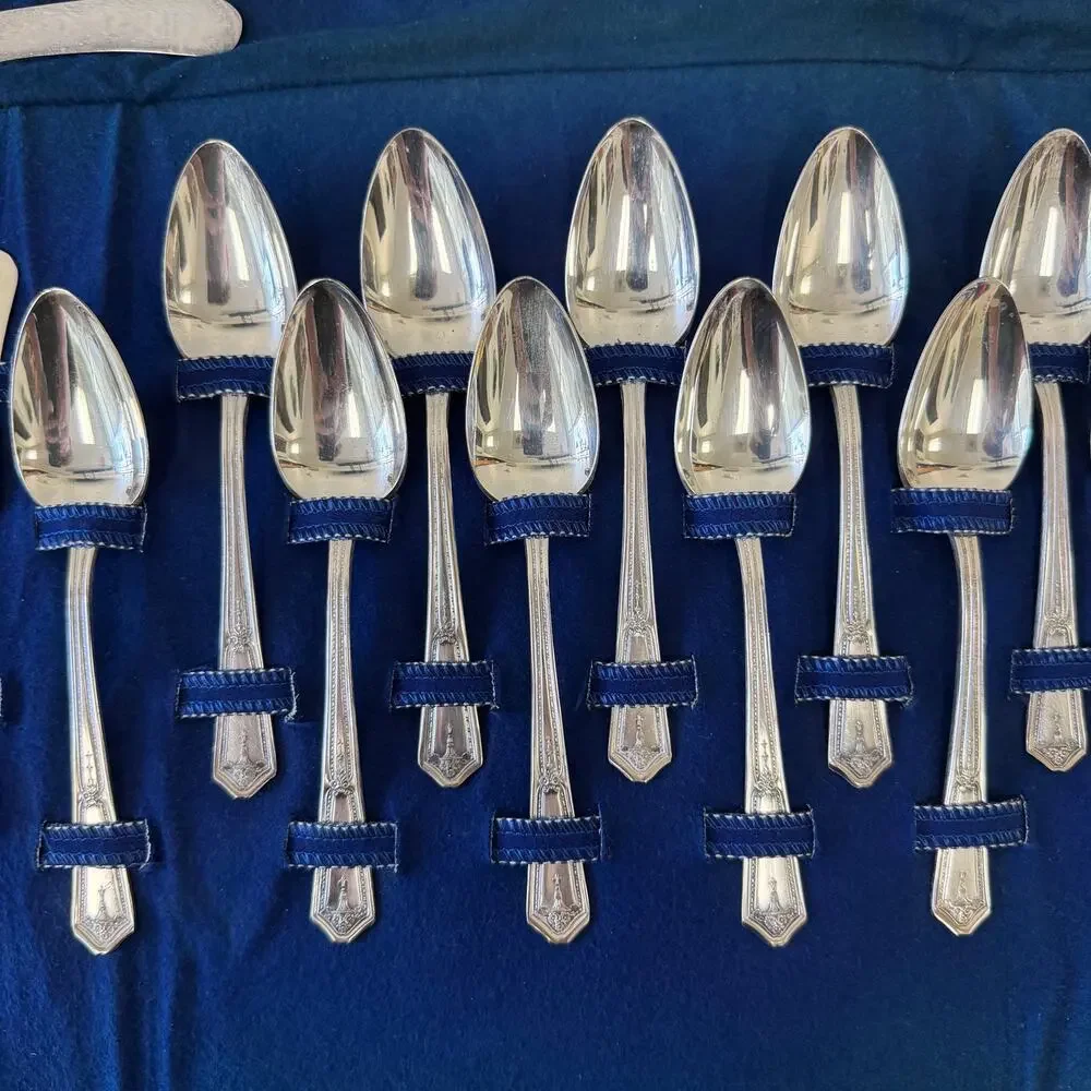 Vintage Silver Plated  Silverware Cutlery Flatware Set Bouquet Pattern- 26 Piece